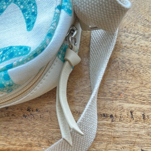 Bahama Hand Prints Starfish Crossbody Bag - Picture 4 of 6